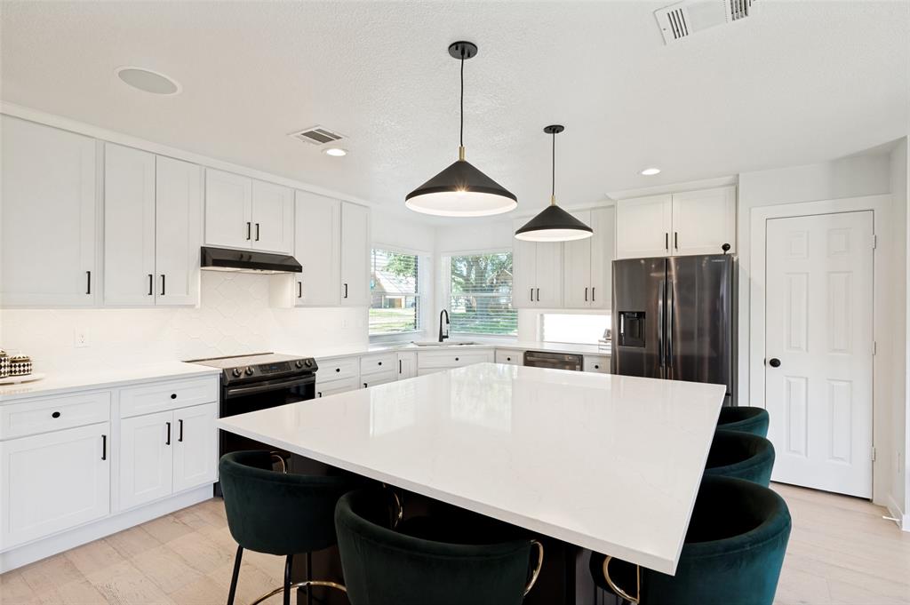 534 Post Oak Road Grapevine, TX 76051 - Photo 16 of 36
