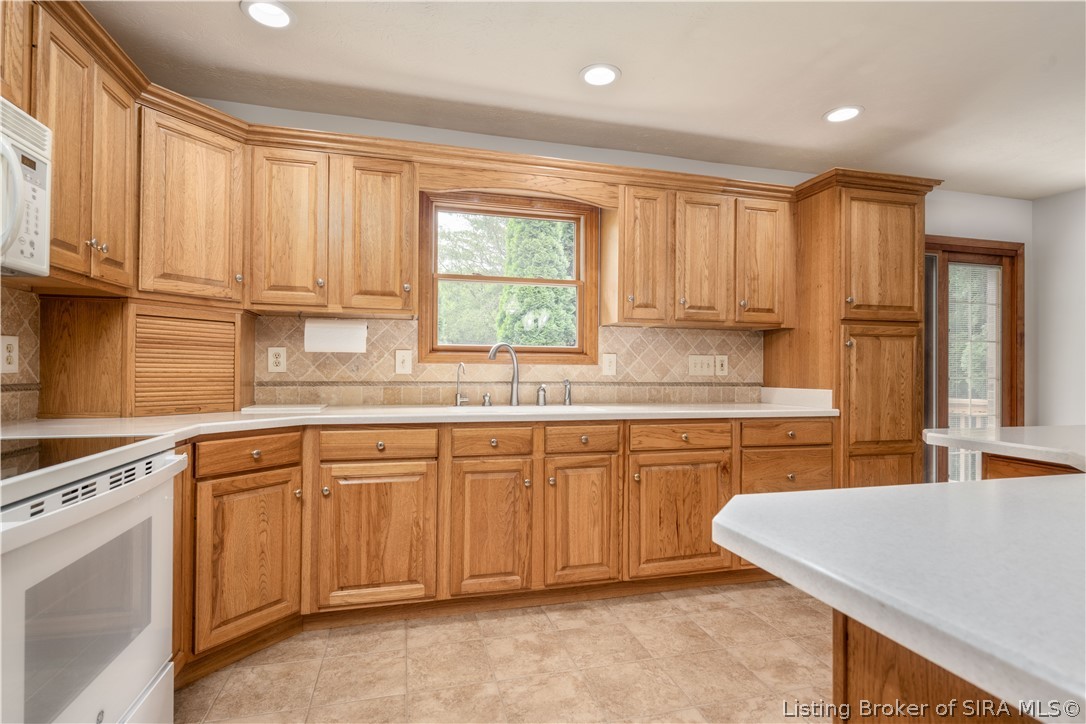 1101 Harvest Ridge Boulevard Memphis, IN 47143 - Photo 11 of 42