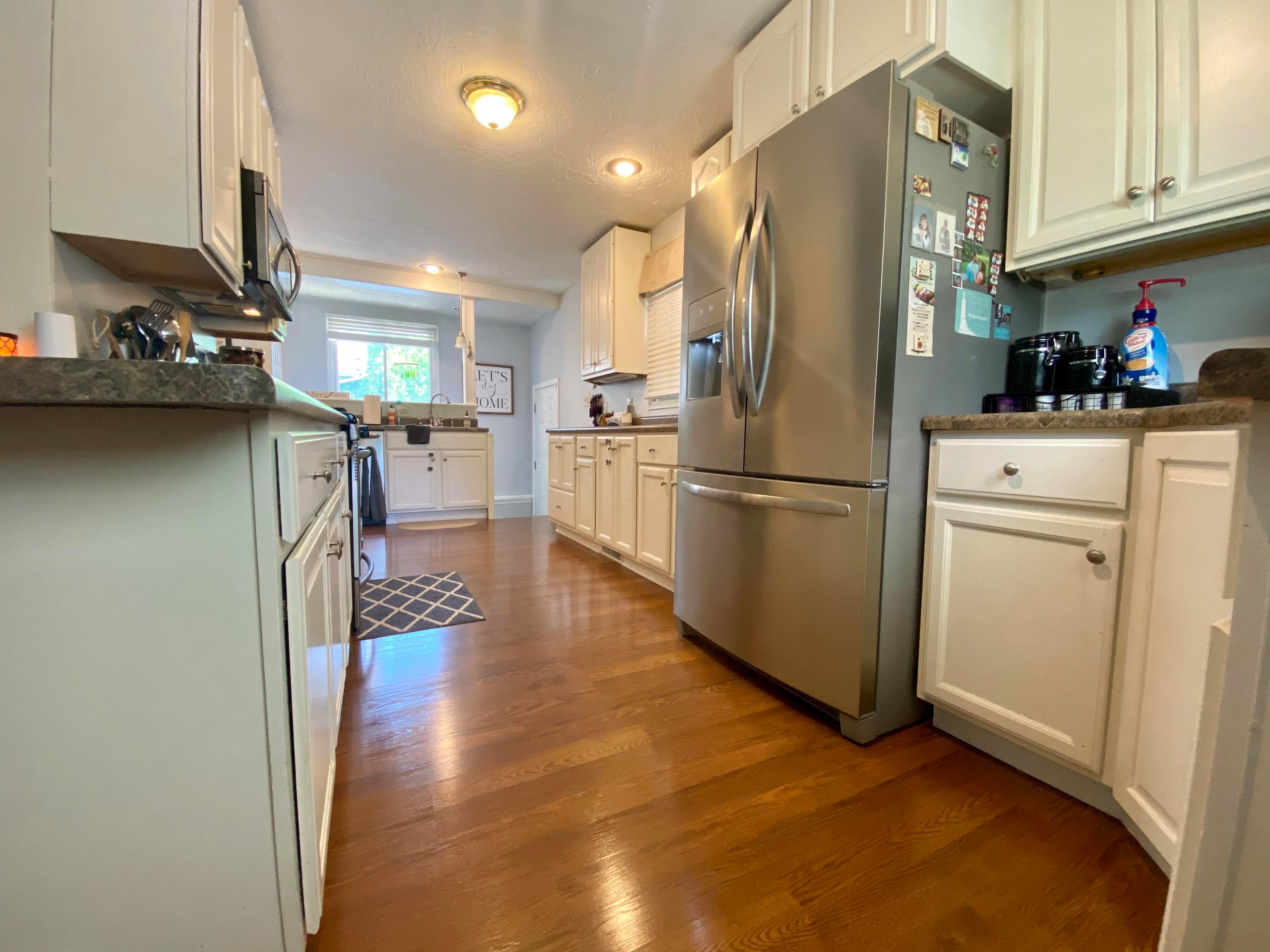 17349 Fowles Road Cleveland, OH 44130 - Photo 6 of 35