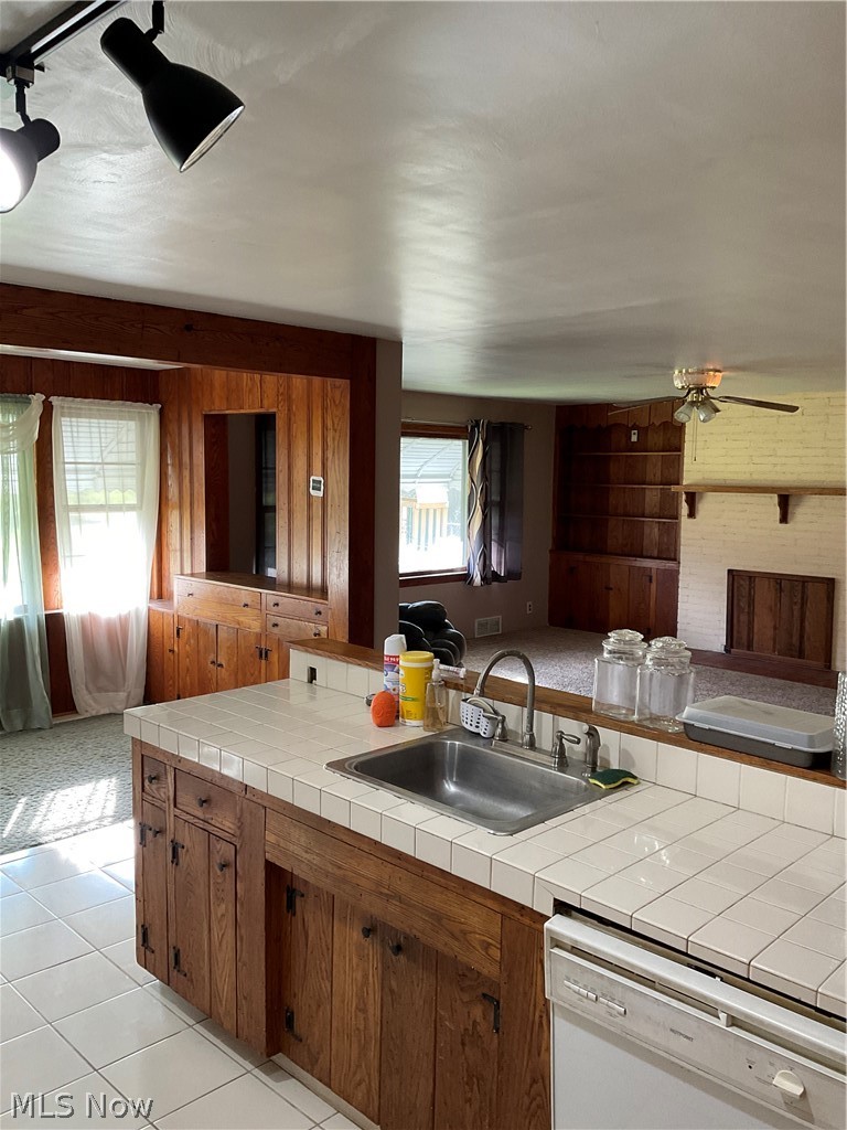 3295 McCartney Road Campbell, OH 44405 - Photo 25 of 25 Kitchen angle showing open floor plan