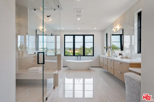 $8,000,000 | 3708 Brigantine Circle, Westlake Village, CA 91361