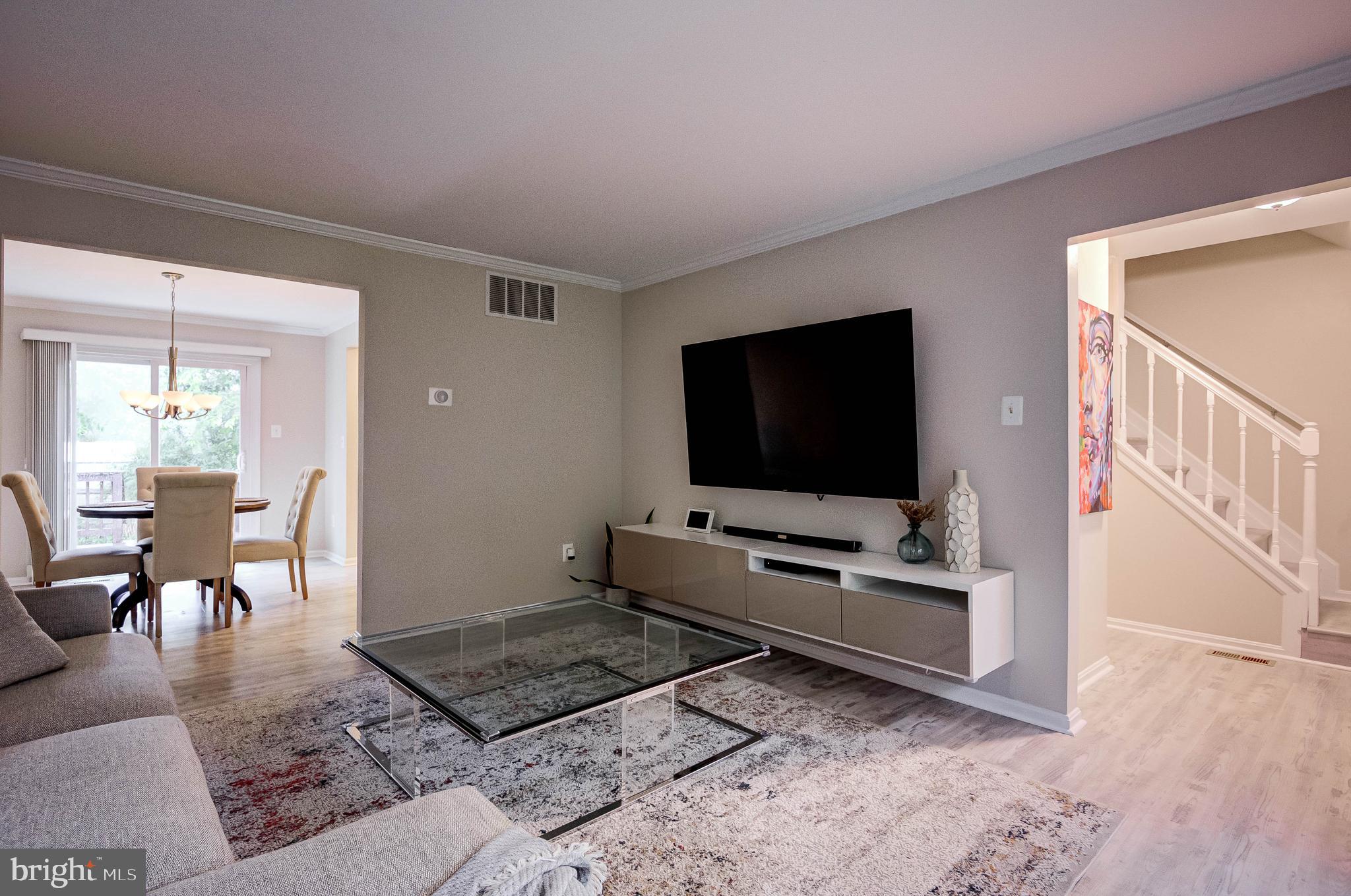 3919 Klausmier Road Baltimore, MD 21236 - Photo 3 of 32