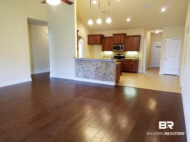 2195 Taylor Pointe Boulevard Mobile, AL 36695 - Photo 3 of 25
