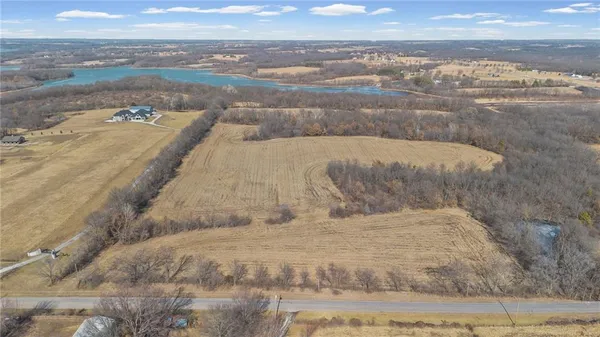 $700,000 | 9900 Northeast 172nd Street, Kearney, MO 64060