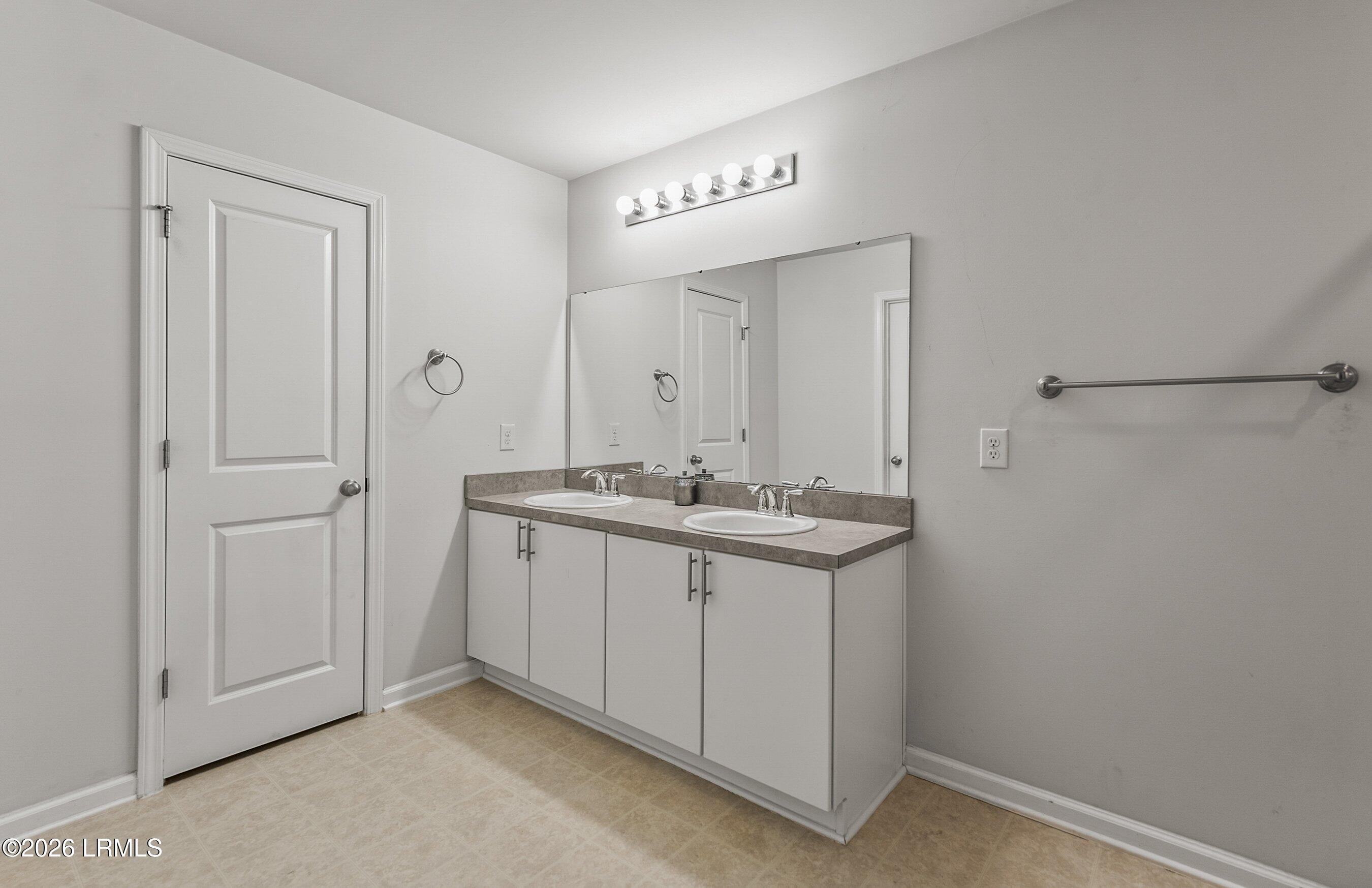 56 Holly Hall Road Beaufort, SC 29907 - Photo 18 of 31 DSC07952.jpg-SMALL