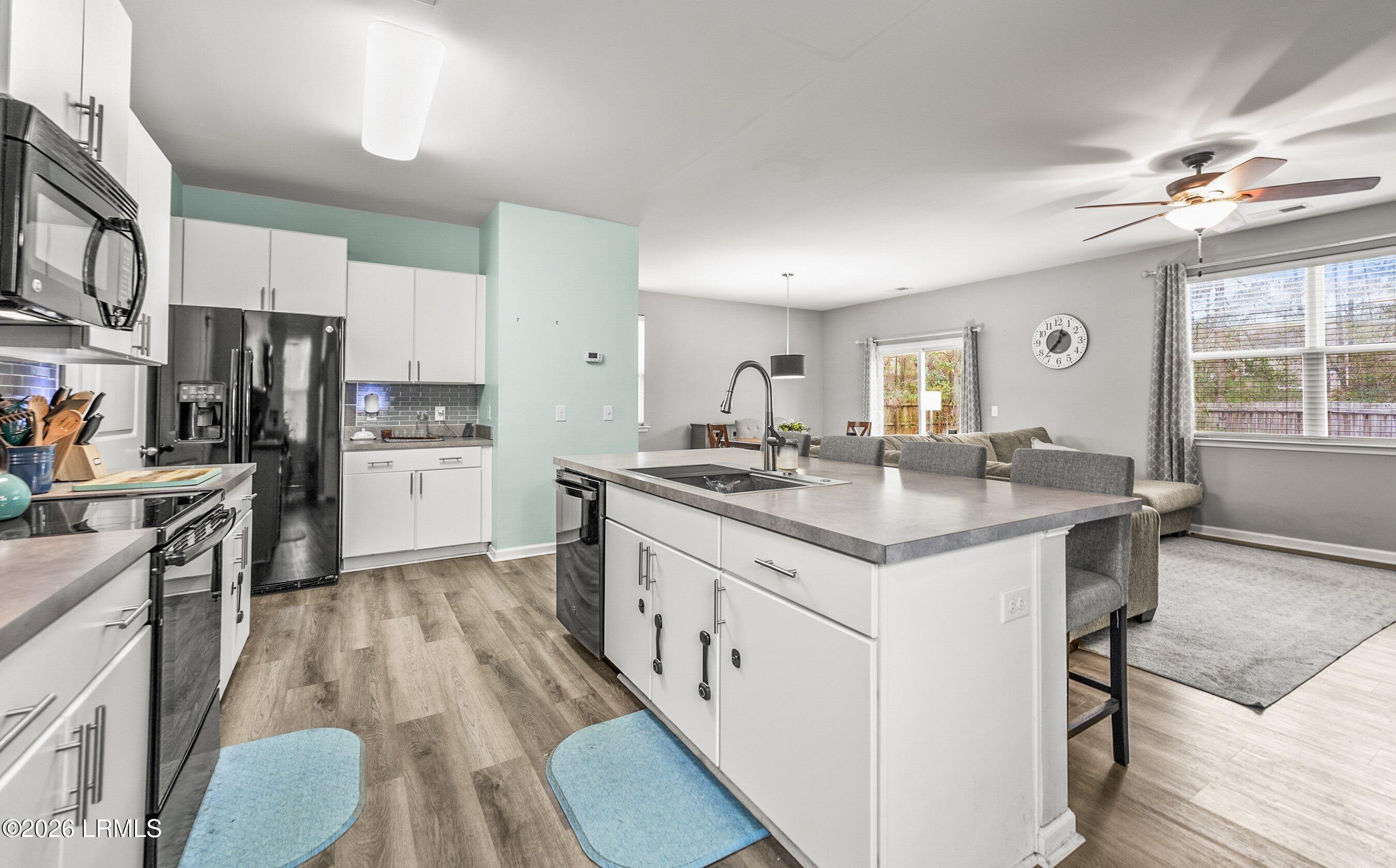 56 Holly Hall Road Beaufort, SC 29907 - Photo 9 of 31 DSC08012.jpg-SMALL