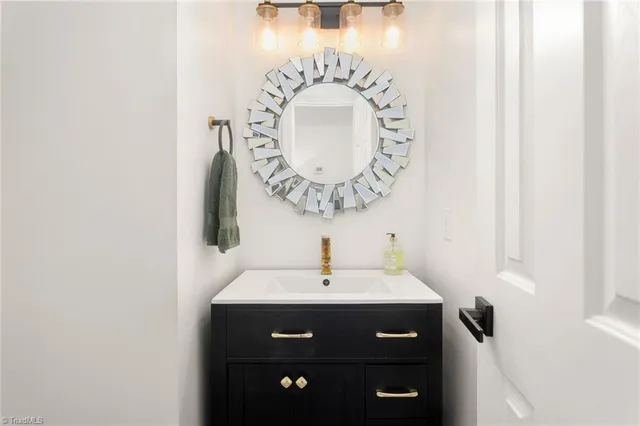 $469,900 | 107 Cottonwood Lane, Summerfield, NC 27358