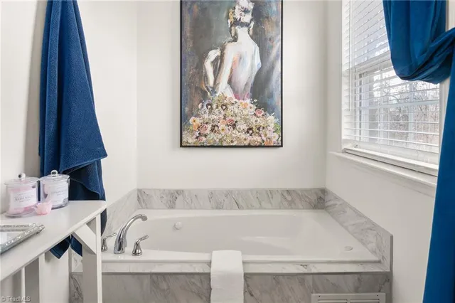 $469,900 | 107 Cottonwood Lane, Summerfield, NC 27358