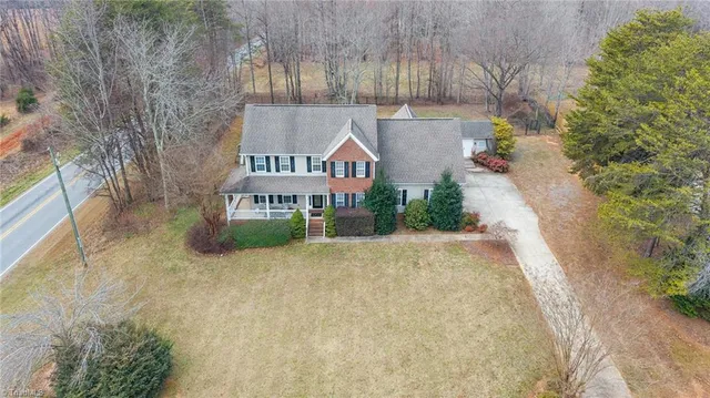 $469,900 | 107 Cottonwood Lane, Summerfield, NC 27358