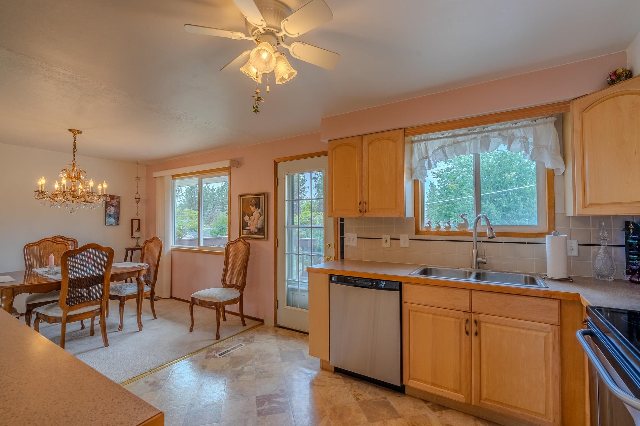 5122 West Lyons Avenue Spokane, WA 99208 - Photo 8 of 29