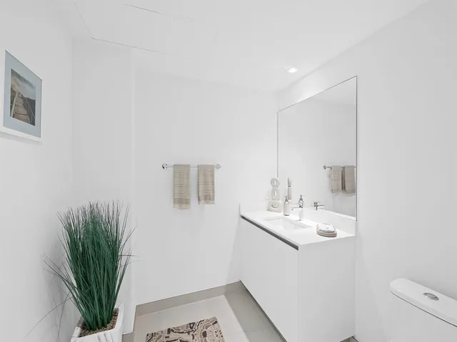 $2,750,000 | 1116 North Ocean Boulevard, Unit 401, Pompano Beach, FL 33062