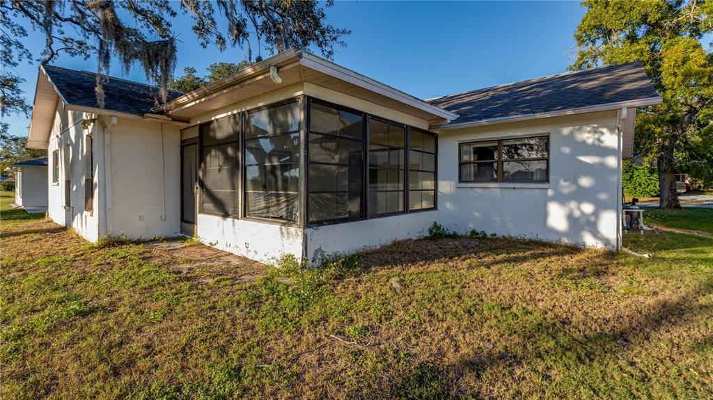 10733 Fallen Leaf Lane Port Richey, FL 34668 - Photo 7 of 39 Gallery Image 7