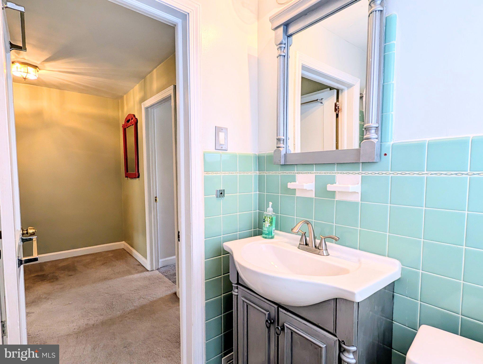 568 Michell Street Ridley Park, PA 19078 - Photo 26 of 41 Charming bathroom with vintage flair.