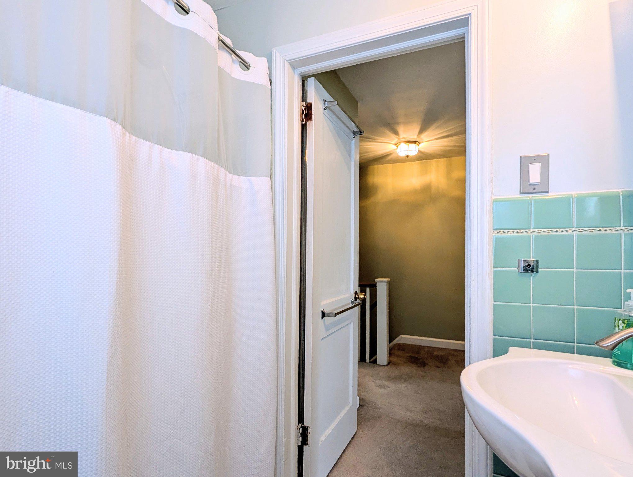 568 Michell Street Ridley Park, PA 19078 - Photo 27 of 41 Charming bathroom with vintage tiles.