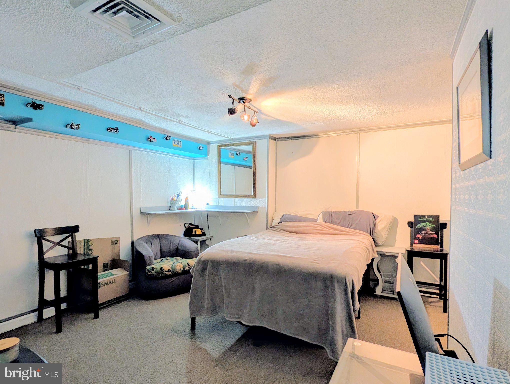 568 Michell Street Ridley Park, PA 19078 - Photo 34 of 41 Cozy retreat with vibrant accents.