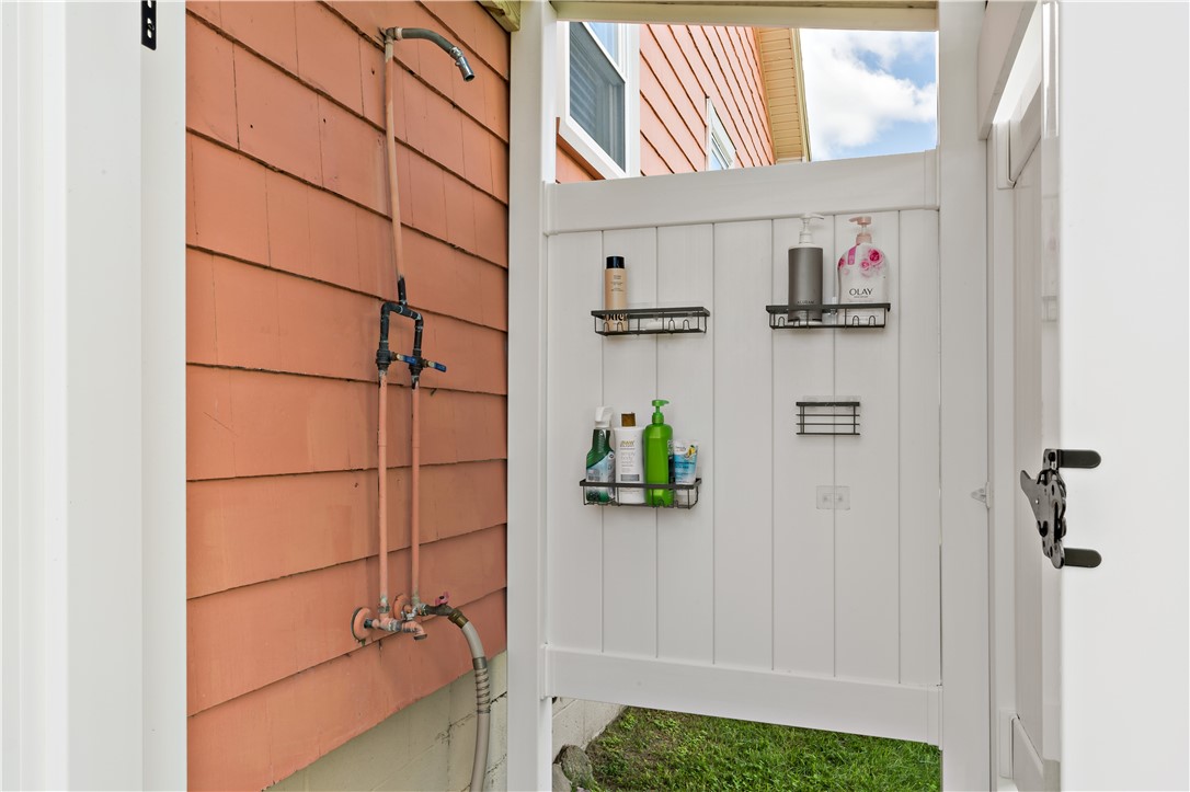 15 Breach Drive Westerly, RI 02891 - Photo 13 of 38