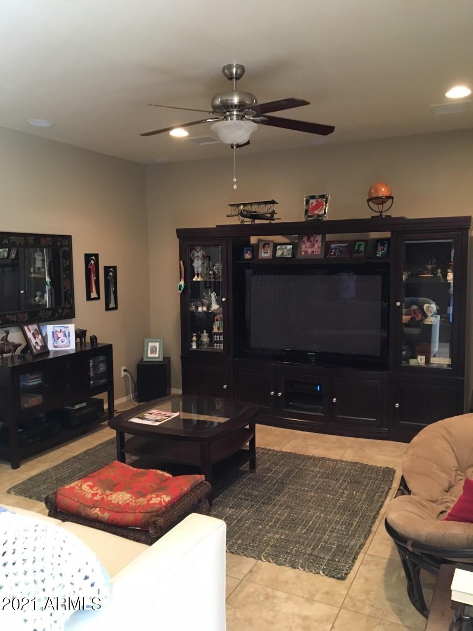 7125 West Carter Road Laveen, AZ 85339 - Photo 4 of 32 carter living room