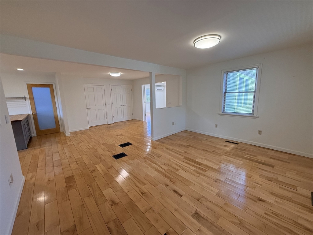 27 Prospect Street Hatfield, MA 01038 - Photo 13 of 27