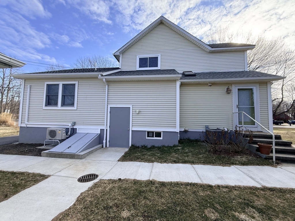 27 Prospect Street Hatfield, MA 01038 - Photo 4 of 27