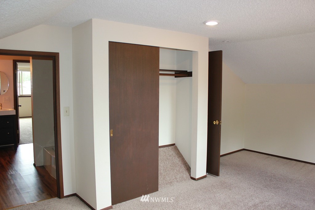 14536 Southeast 167th Street Renton, WA 98058 - Photo 10 of 16