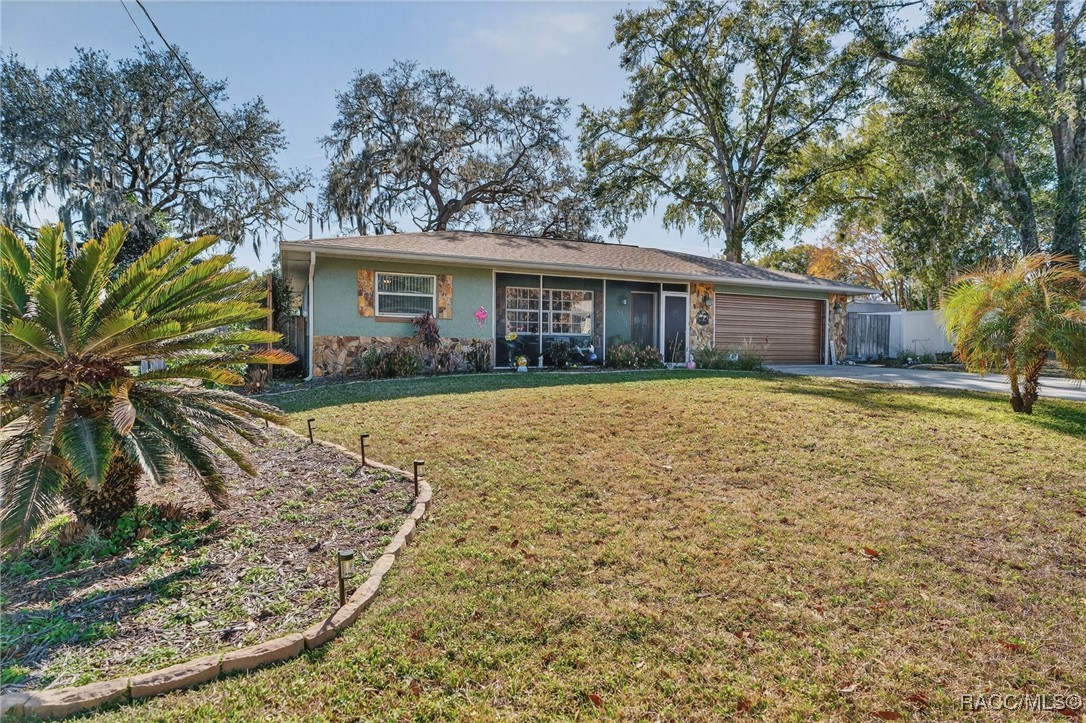 515 Wright Street Inverness, FL 34452 - Photo 4 of 36 Gallery Image 4