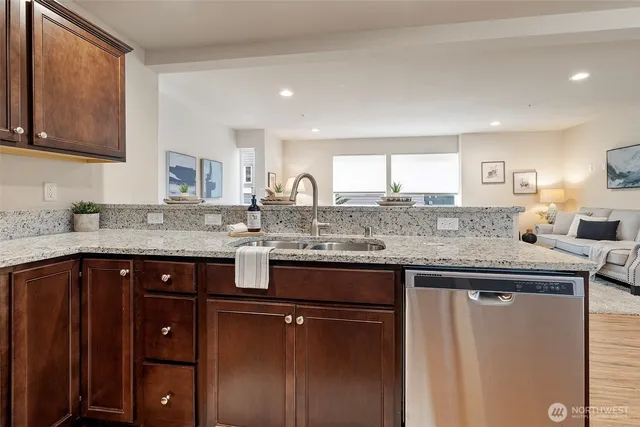 $450,000 | 2434 Yakima Court, Tacoma, WA 98405