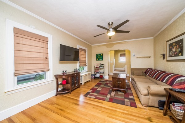 11 Vail Street Springfield, MA 01118 - Photo 5 of 21