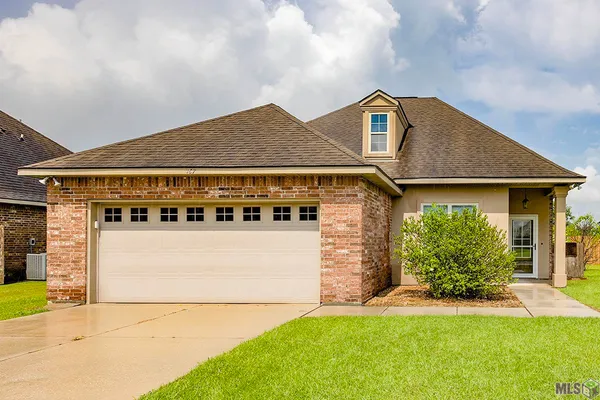 $235,000 | 167 Laverne Drive, Thibodaux, LA 70301