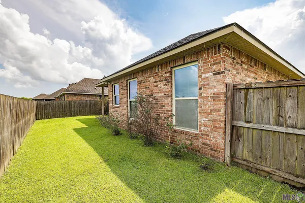 $235,000 | 167 Laverne Drive, Thibodaux, LA 70301