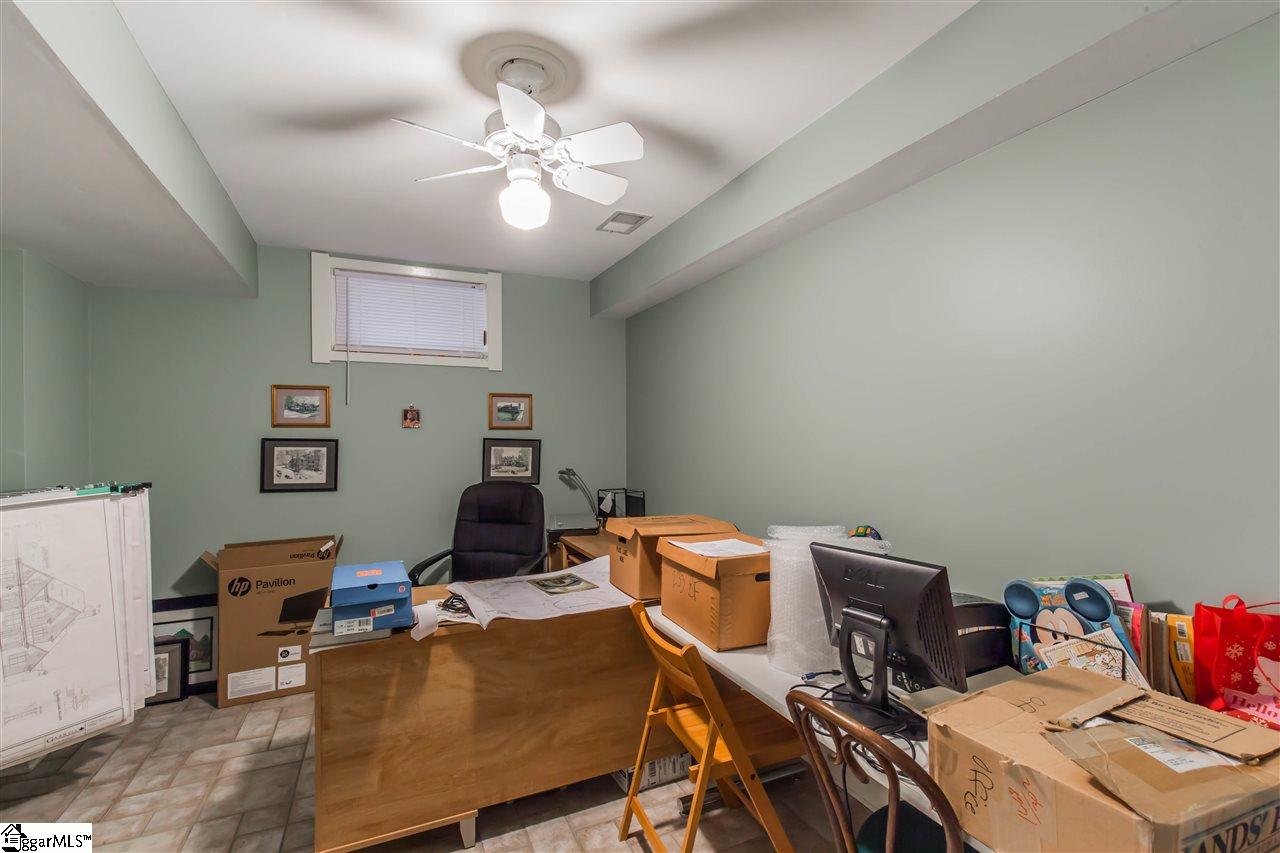 233 Bruce Farm Road Simpsonville, SC 29681 - Photo 23 of 36 Gallery Image 23