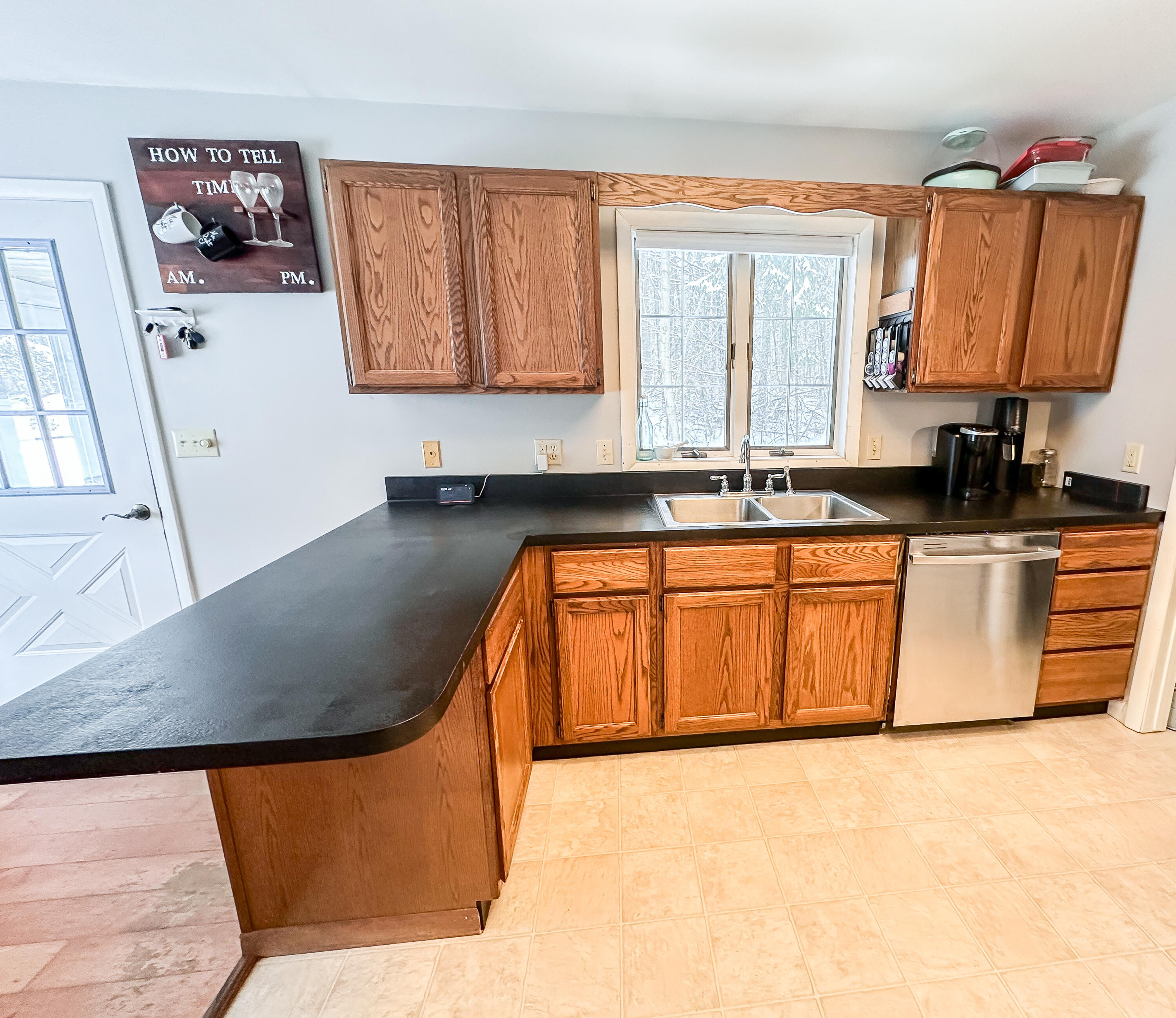 607 Calkins Road Peru, NY 12972 - Photo 5 of 19 Gallery Image 5