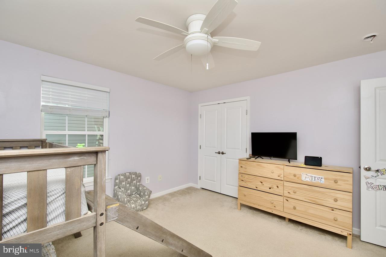 21 Runyon Drive Stafford, VA 22554 - Photo 22 of 43 a room with furniture and flat screen tv
