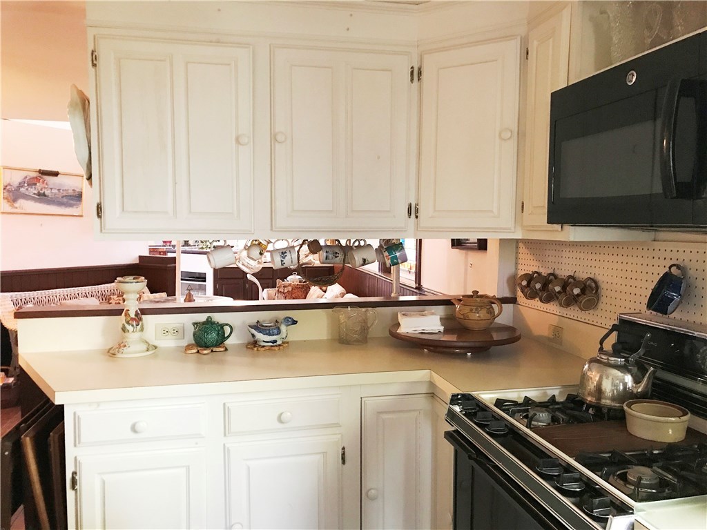 556 Center Road Block Island, RI 02807 - Photo 14 of 29