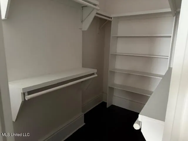 $210,000 | 201 South Center Street, Holly Springs, MS 38635