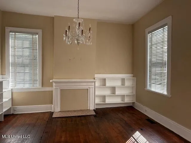 $210,000 | 201 South Center Street, Holly Springs, MS 38635