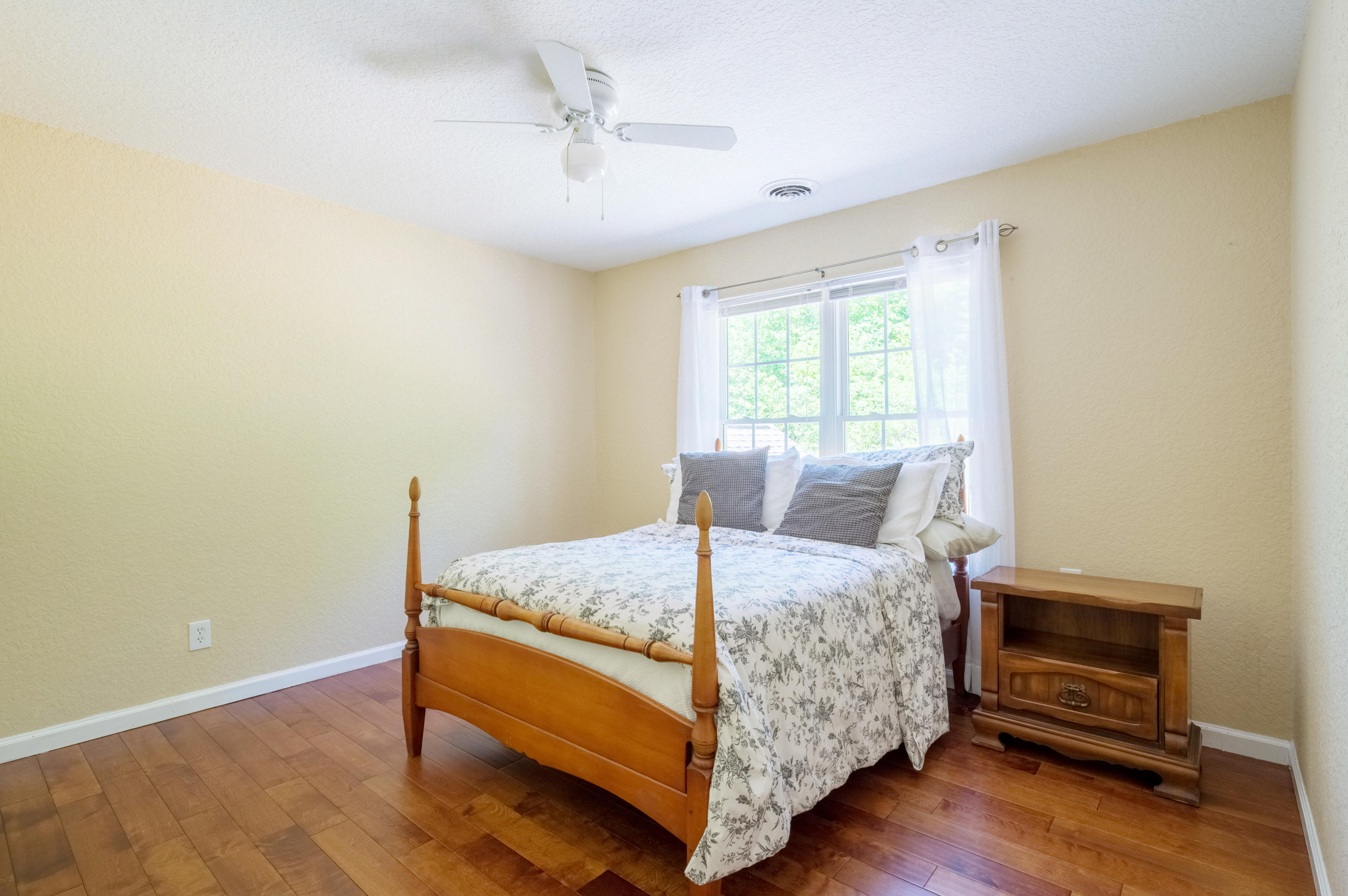 1809 Dutch Valley Road Clinton, TN 37716 - Photo 30 of 37 190504-136