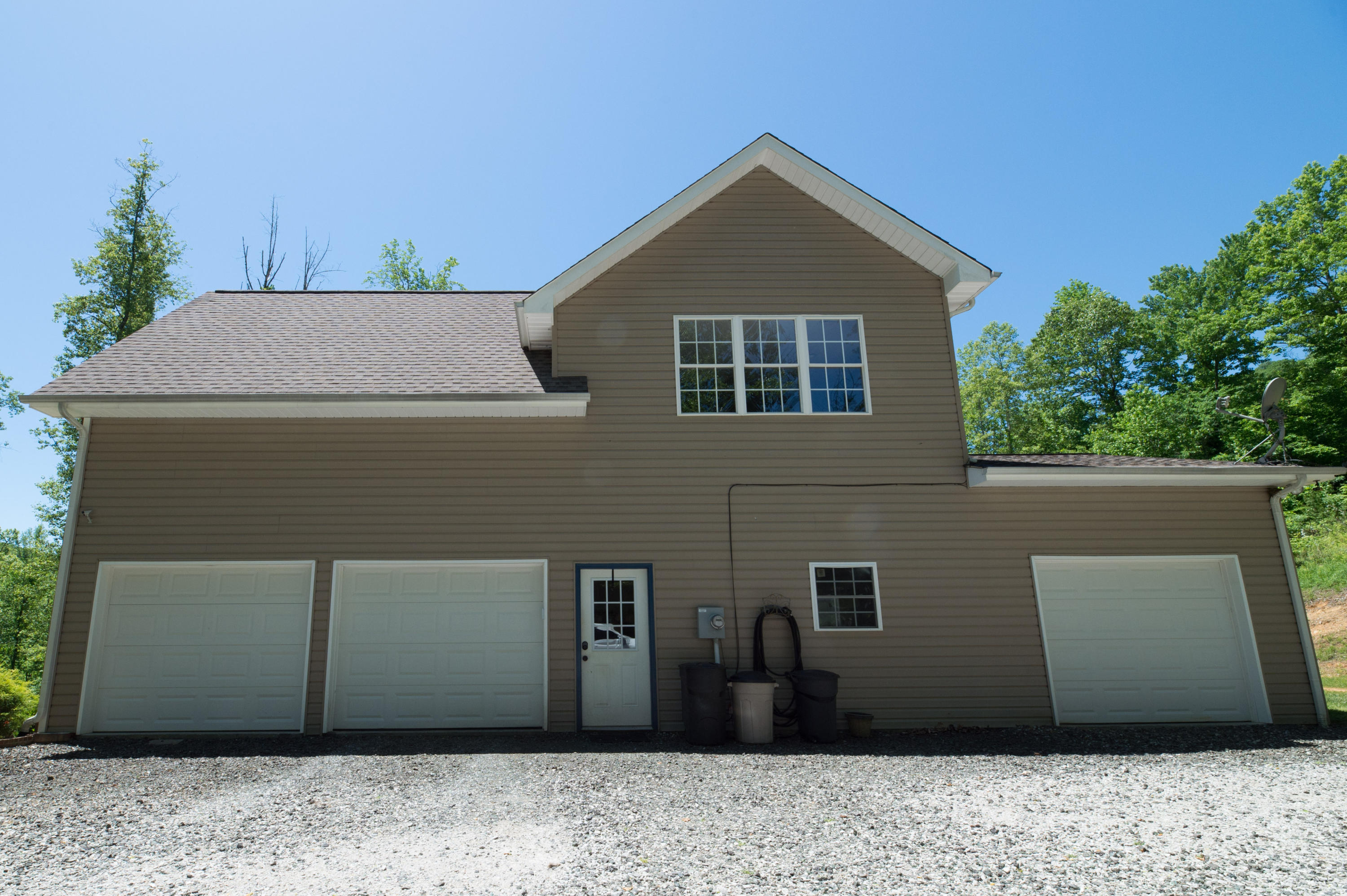 1809 Dutch Valley Road Clinton, TN 37716 - Photo 35 of 37 190504-142