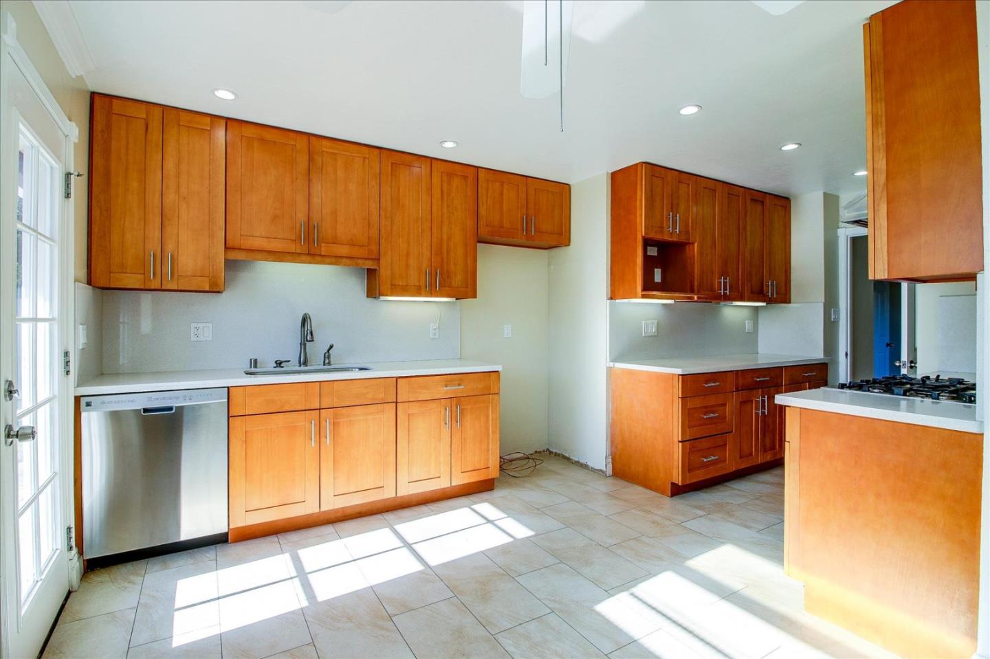 6950 Bollinger Road San Jose, CA 95129 - Photo 11 of 35 Gallery Image 11