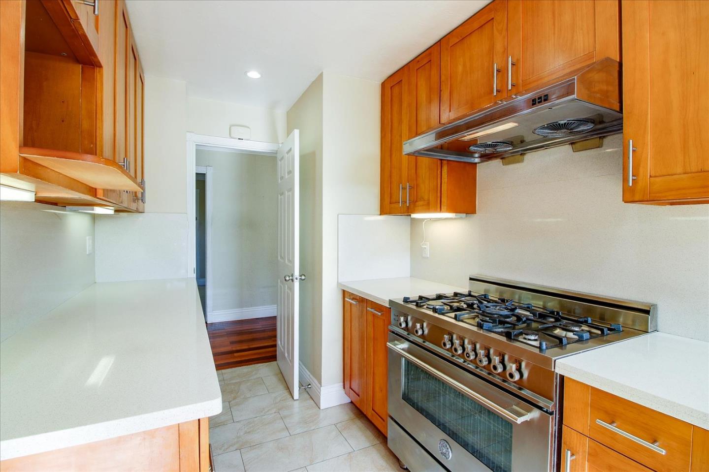6950 Bollinger Road San Jose, CA 95129 - Photo 13 of 35 Gallery Image 13