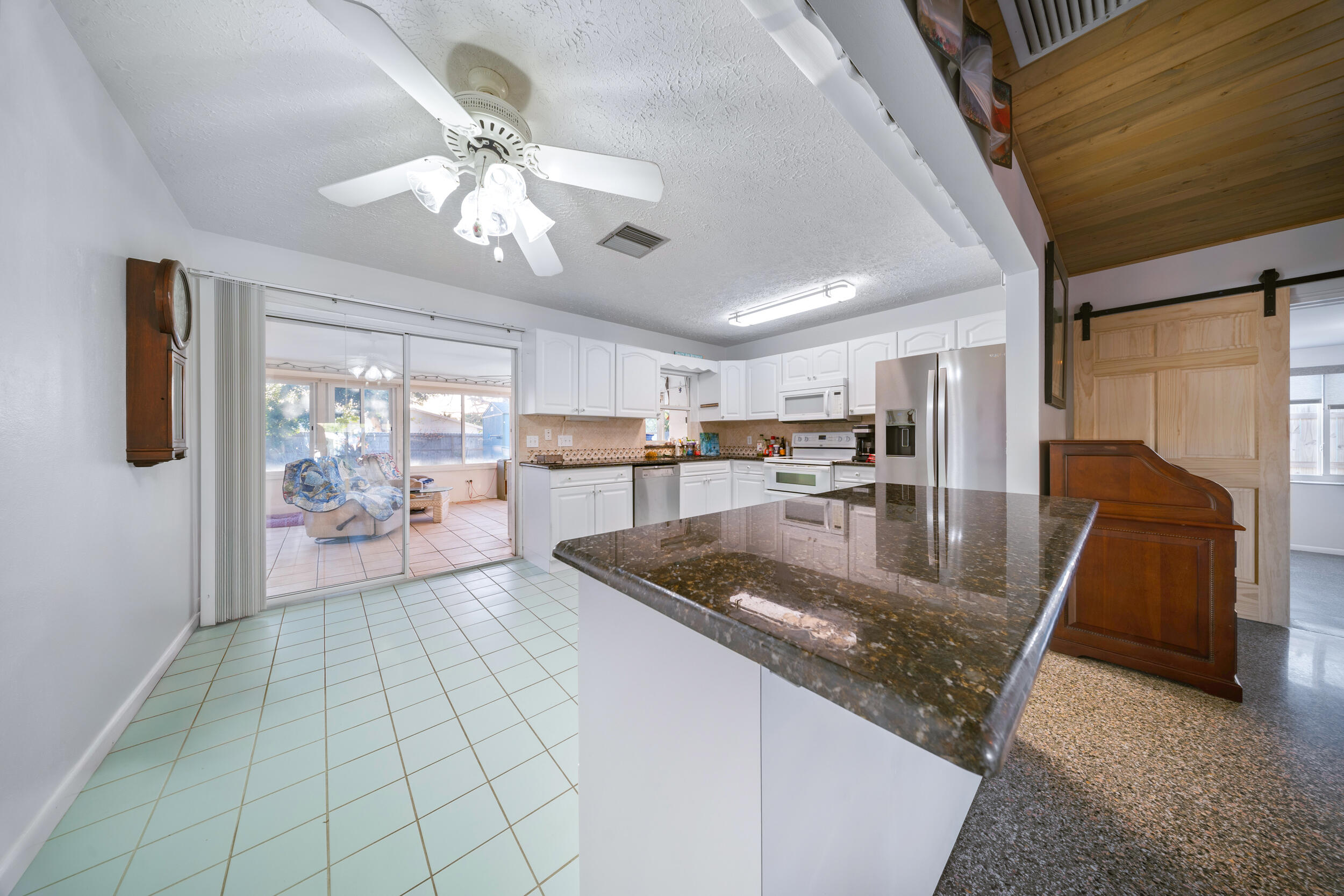 311 Granada Street Fort Pierce, FL 34949 - Photo 12 of 58