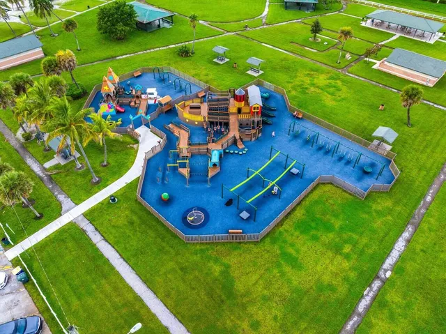 $559,000 | 311 Granada Street, Fort Pierce, FL 34949