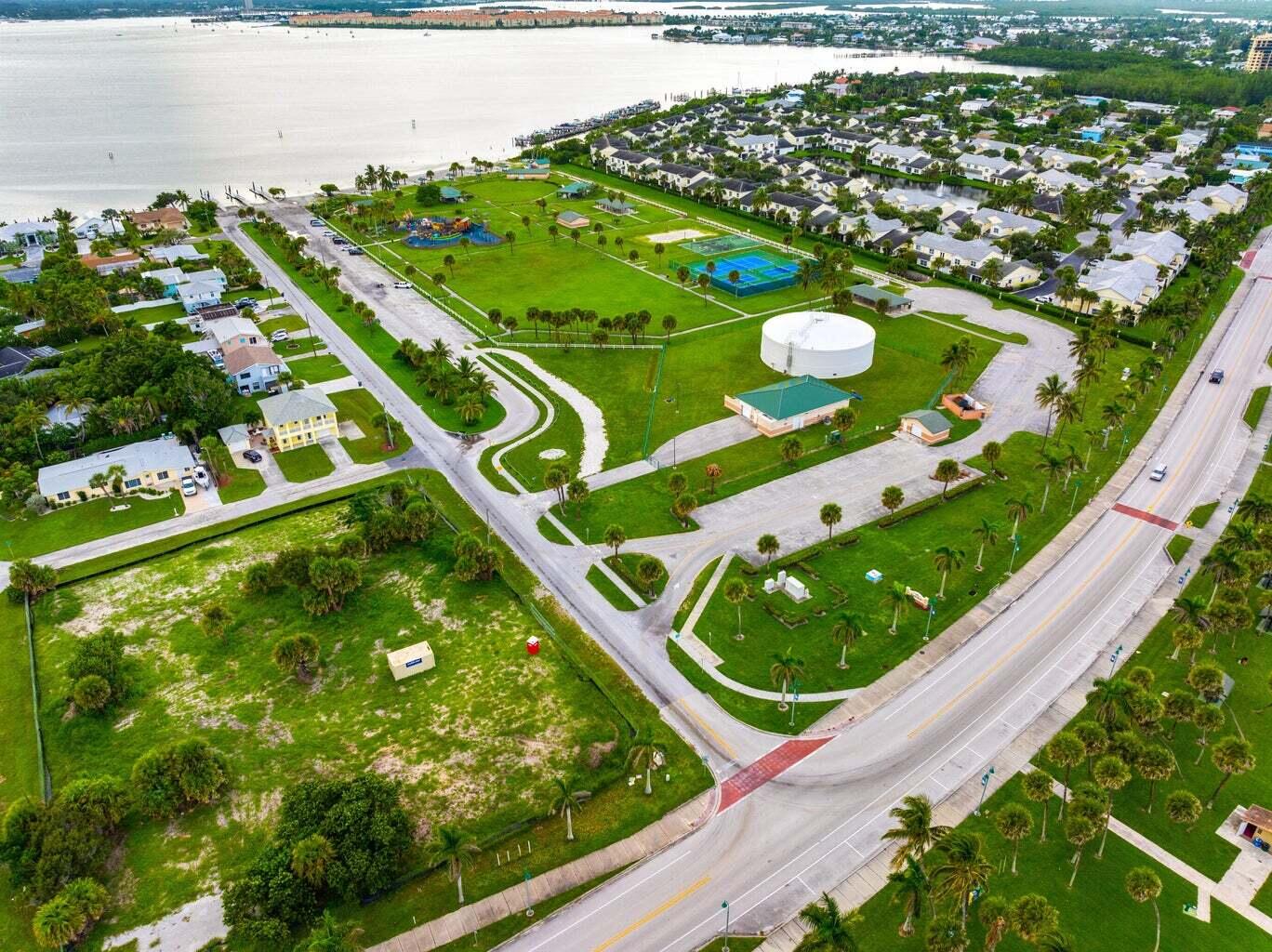 311 Granada Street Fort Pierce, FL 34949 - Photo 54 of 58 a view of a city from a balcony