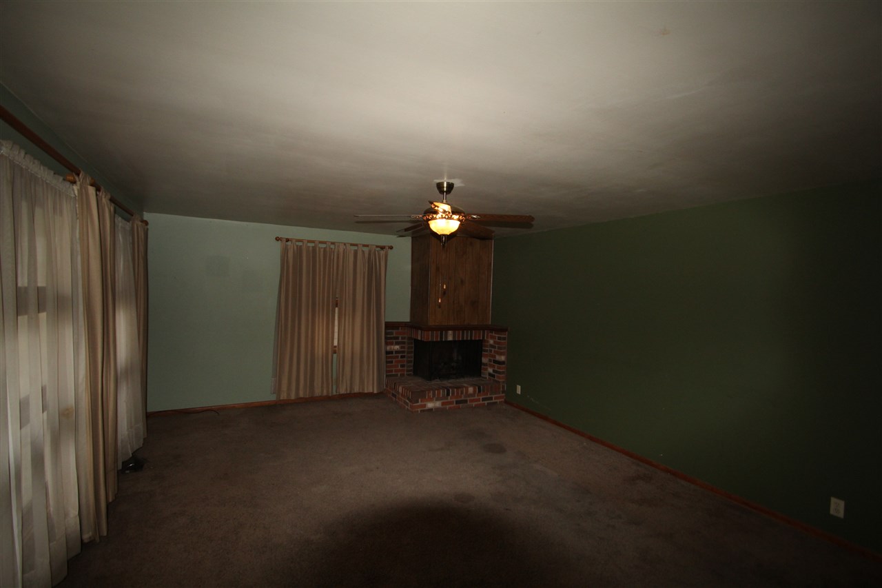 610 Ricker Drive Frankfort, IN 46041 - Photo 3 of 15 Gallery Image 3