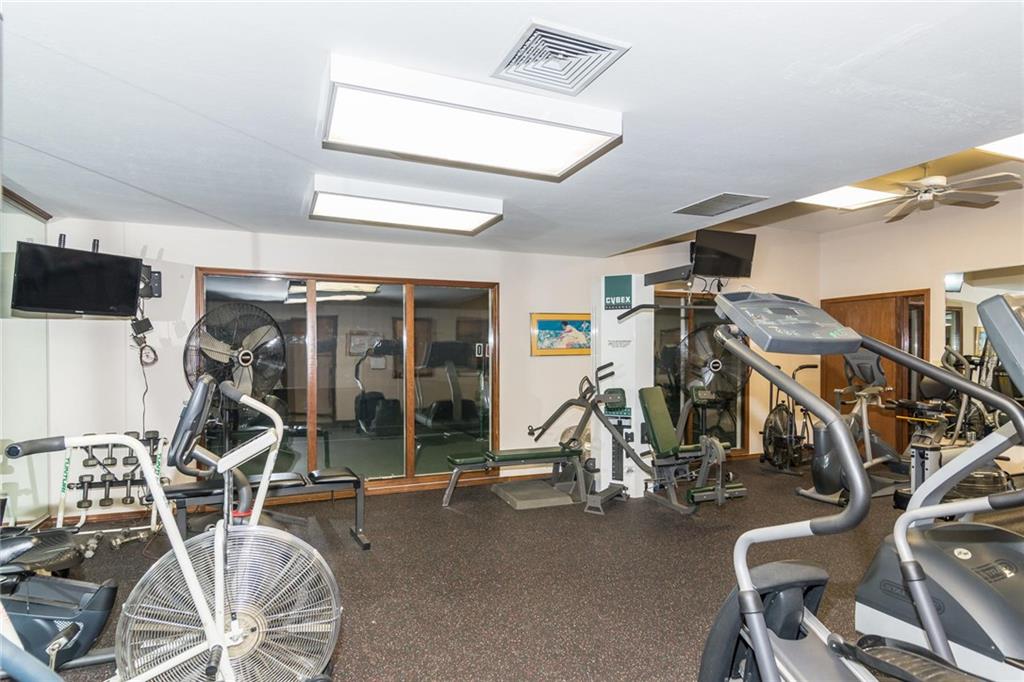8425 Quail Hollow Road, Unit 5 Indianapolis, IN 46260 - Photo 34 of 35