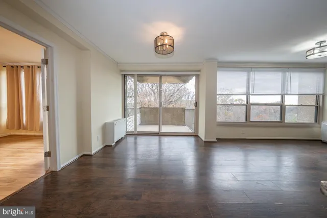 $274,900 | 1001 City Avenue, Unit EE1026, Wynnewood, PA 19096