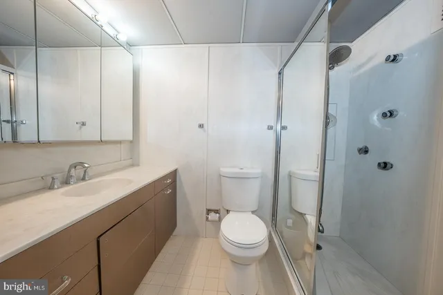 $274,900 | 1001 City Avenue, Unit EE1026, Wynnewood, PA 19096