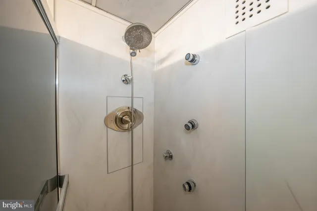 $274,900 | 1001 City Avenue, Unit EE1026, Wynnewood, PA 19096