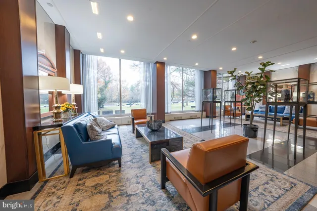 $274,900 | 1001 City Avenue, Unit EE1026, Wynnewood, PA 19096