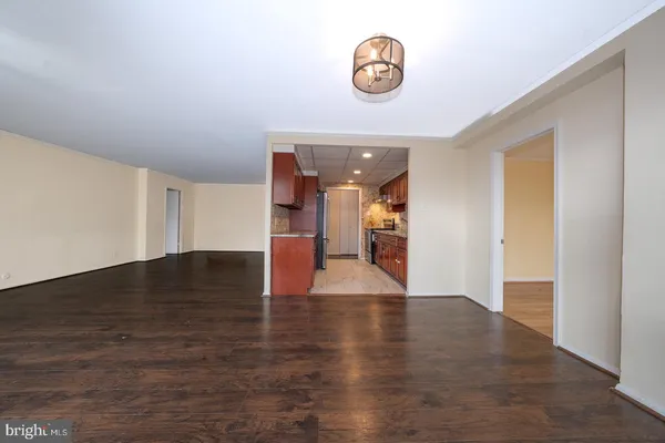 $219,900 | 1001 City Avenue, Unit EE1026, Wynnewood, PA 19096