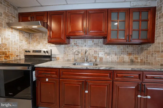 $274,900 | 1001 City Avenue, Unit EE1026, Wynnewood, PA 19096